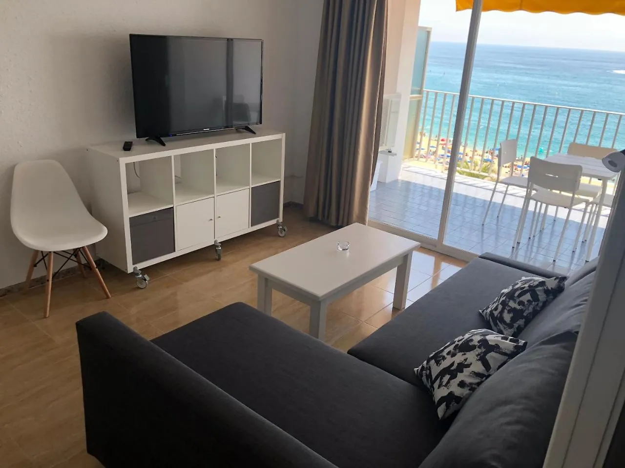 Apartaments Ar Family Calafats Lloret de Mar Apartment