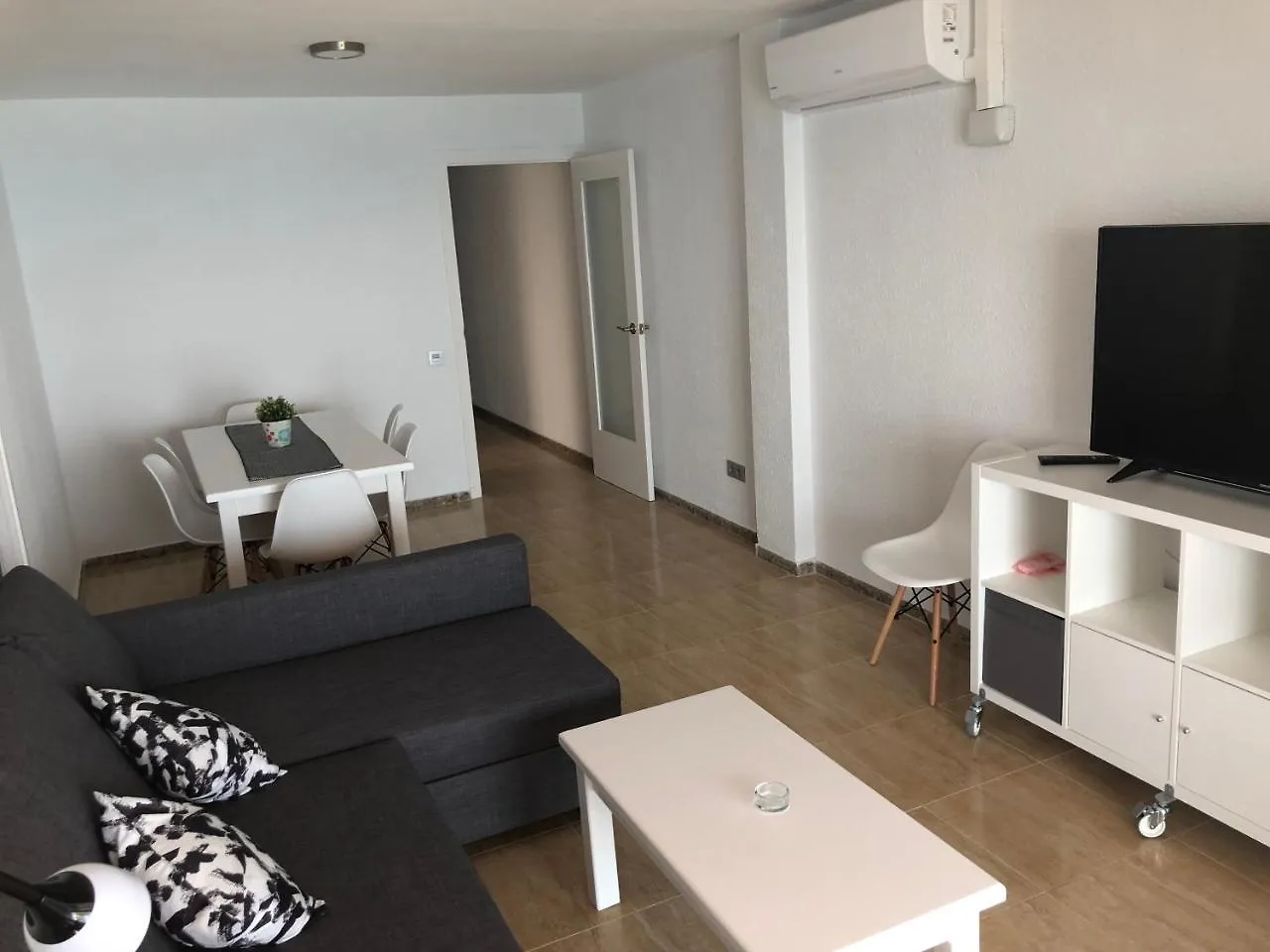 Apartaments Ar Family Calafats Lloret de Mar